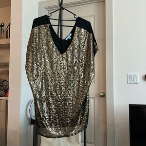 Black/gold sequin top
